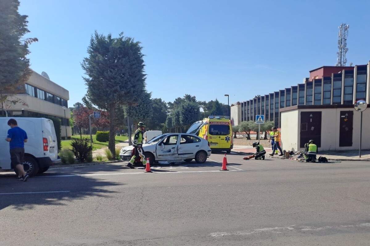 sucesos, Guardia Civil, accidente de tráfico, detenido, operación policial, emergencias 112