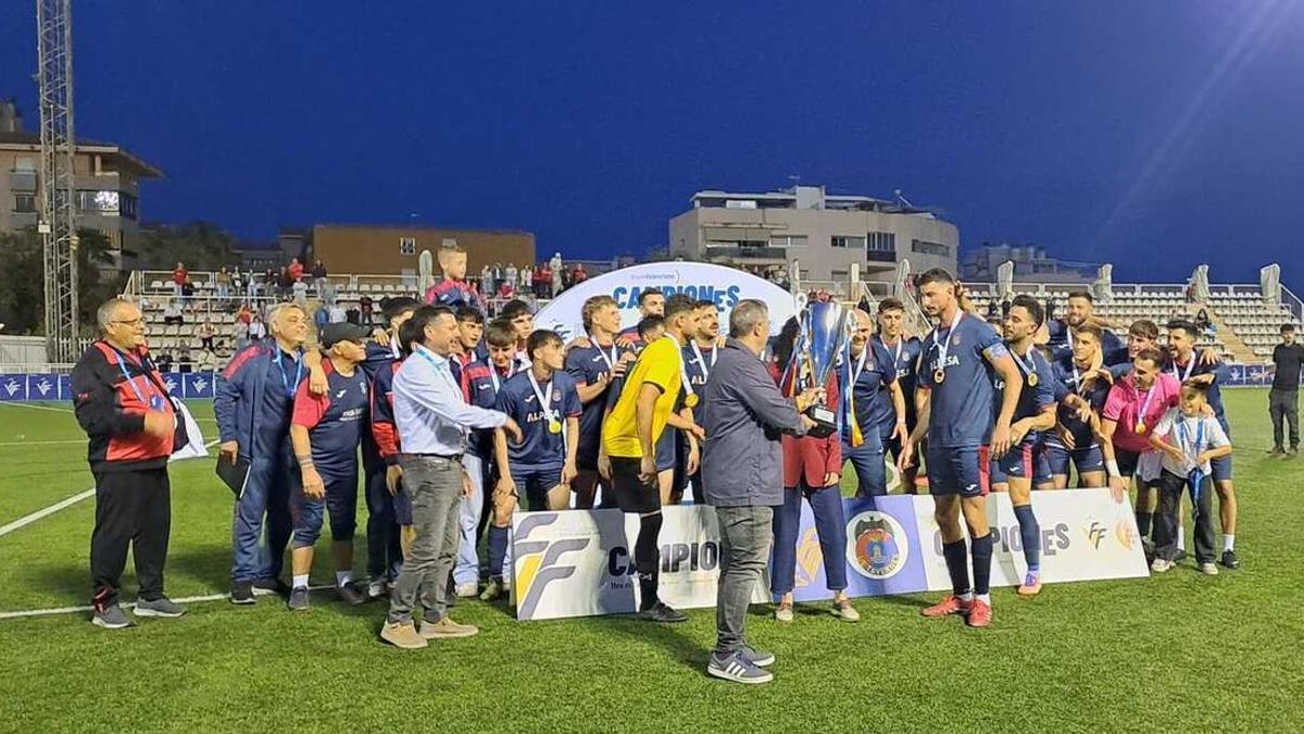 Calendario Lliga Comunitat 2026-2027: Duelos Comarcales Definidos para UE Tavernes y CF Gandia en un Grupo de Alta Exigencia