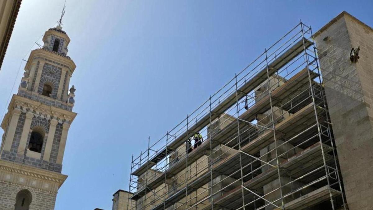 La Diputación de Valencia Abona 300.000 Euros para la Restauración del Campanario de la Colegiata de Gandia