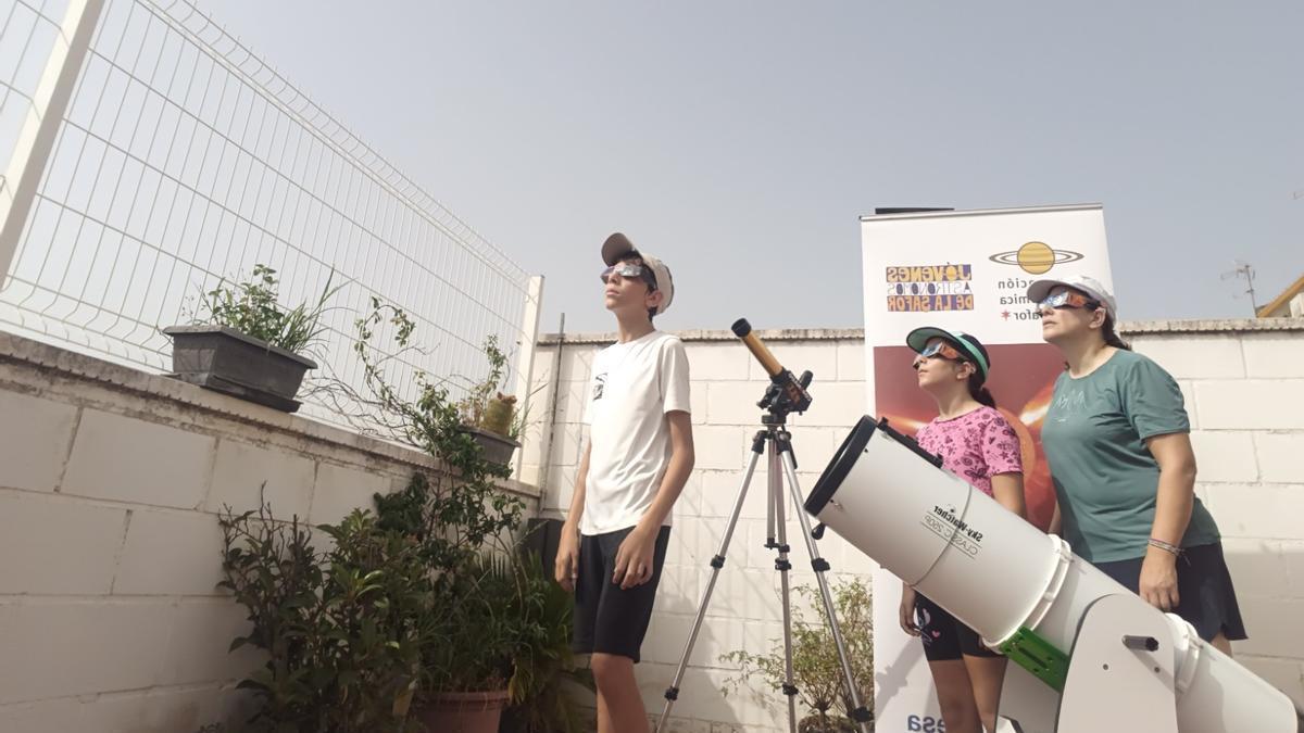 La Safor se prepara para el eclipse solar: un evento astronómico sin precedentes