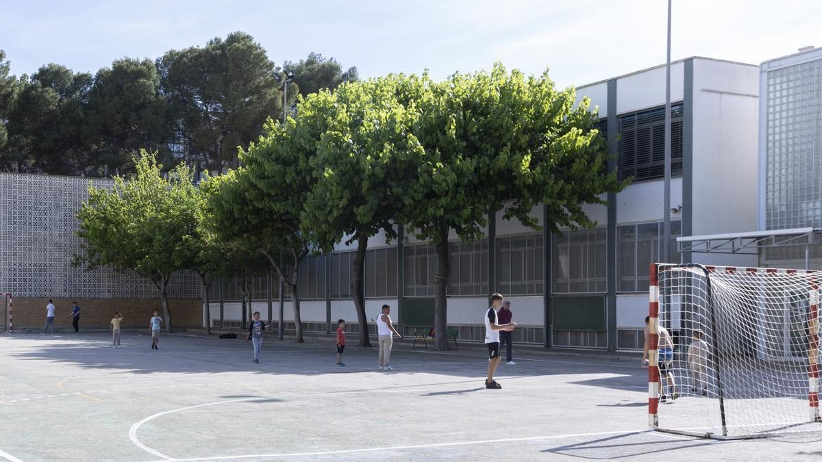 Gandia Expande 'Patis Oberts': Un Instituto se Suma y los Patios Abren También los Domingos
