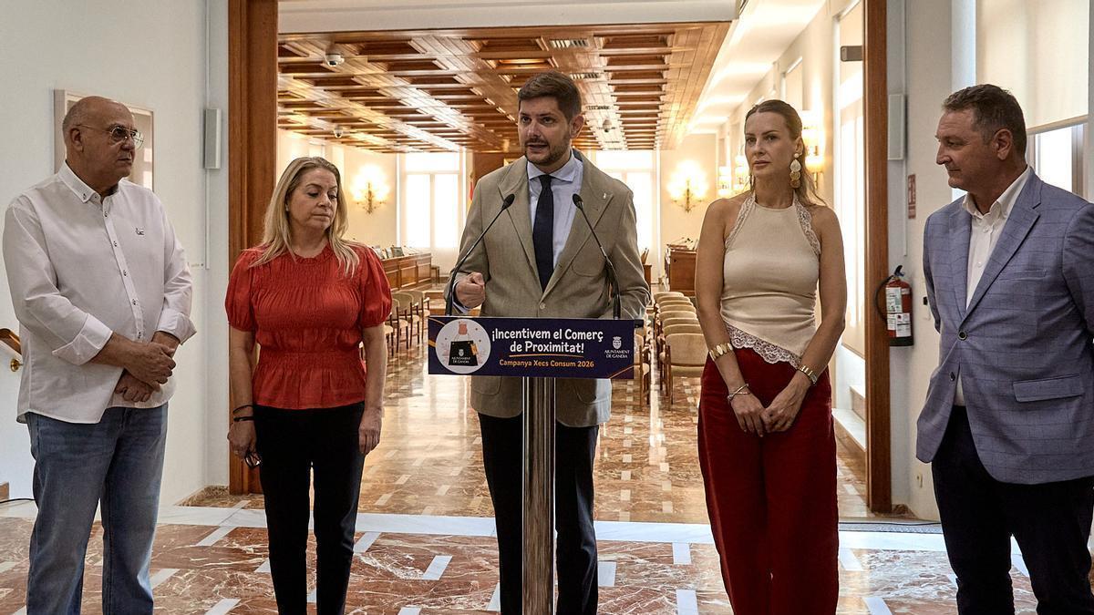 Gandia refuerza su apuesta por el comercio local con 400.000 euros en cheques de consumo para impulsar la economía de proximidad
