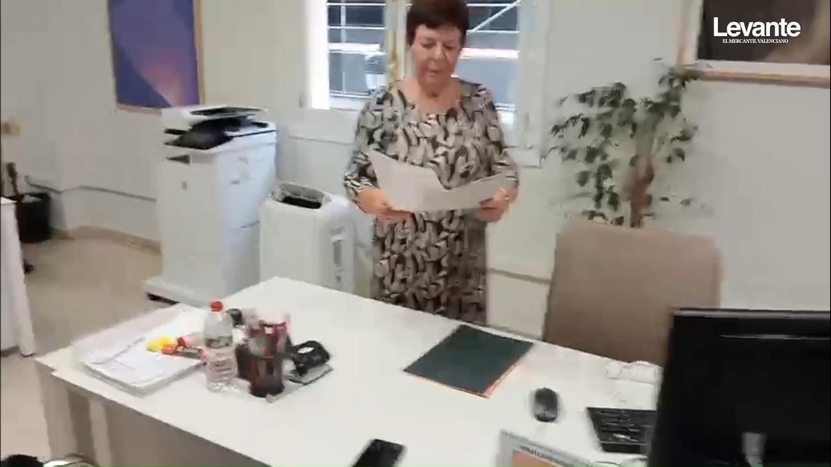 Marisa March, la discreta guardiana de la alcaldía de Gandia, cierra tres décadas de servicio al municipio