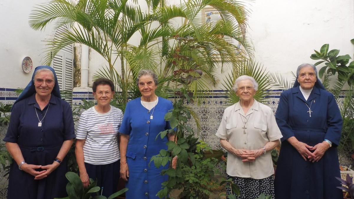 Un Siglo de Consuelo y Servicio: La Huella Imperecedera de las "Veladoras" en Gandia