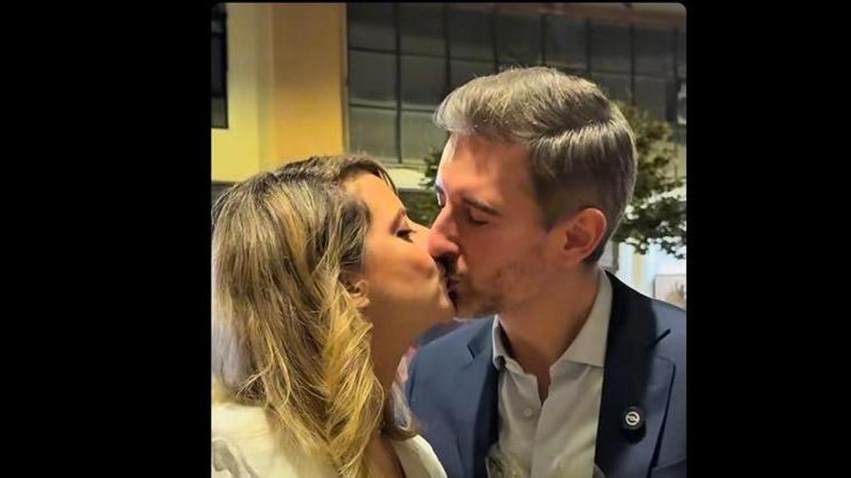 Emoción y Tradición: El Inesperado Homenaje de un Líder Político en Gandia