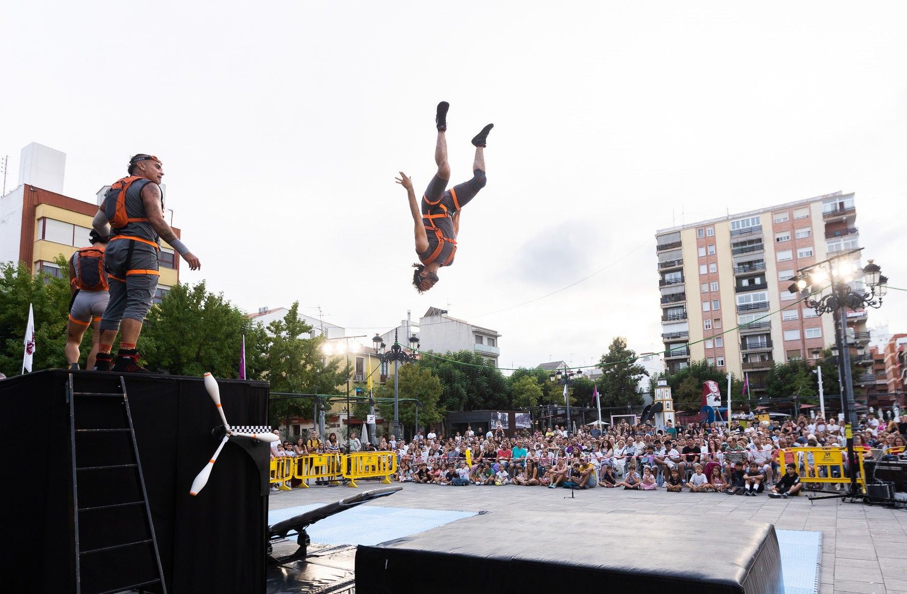La Batalla por el Reconocimiento Festivo: Un Análisis Crítico de las Subvenciones y la Identidad Cultural en la Safor