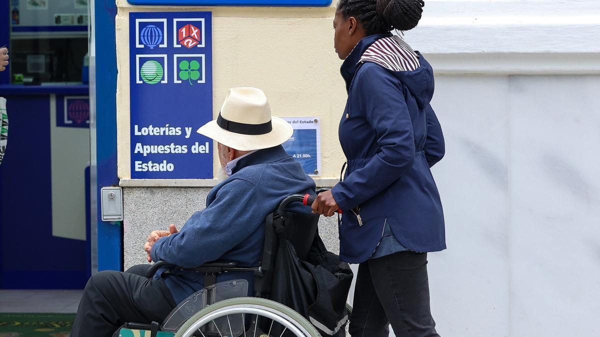 Un Velo de Precariedad: La Explotación Silenciosa de las Cuidadoras Migrantes en la Safor